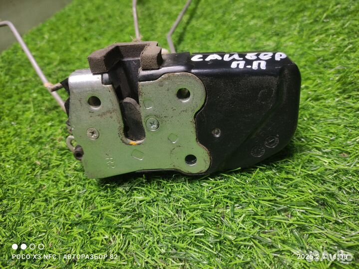 Замок передней правой двери Сайбер Стратус Себринг