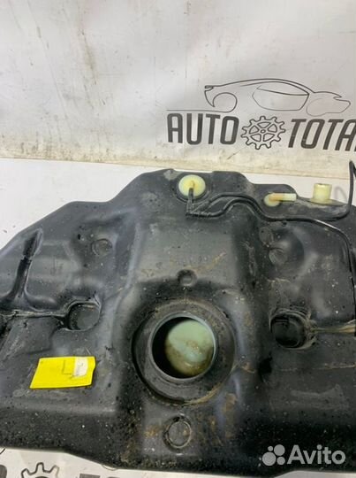 Топливный бак Nissan Primera P12 1.6 2006