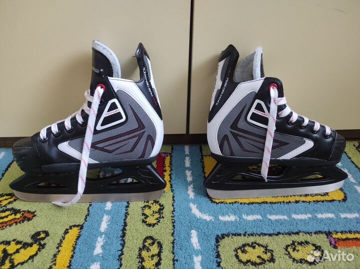 Коньки хоккейные