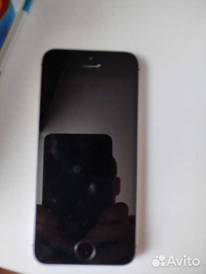 iPhone SE, 32 ГБ