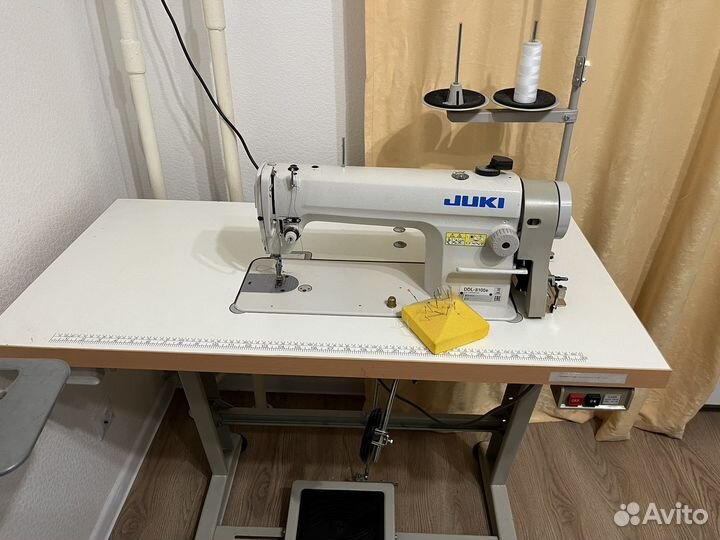 Швейная машинка Професиональная