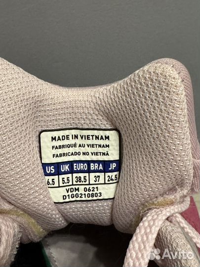 Кроссовки Mizuno 38,5