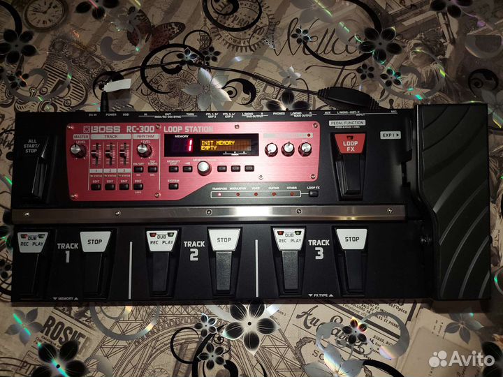 Boss rc 300 loop station