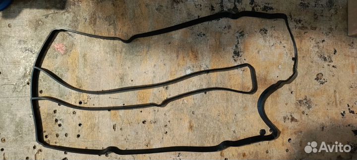 Прокладка клапанной крышки на ford focus3