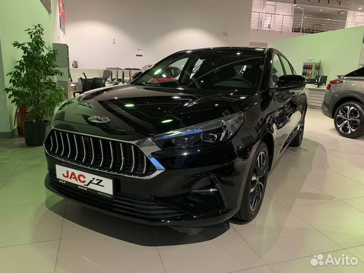 JAC J7 1.5 CVT, 2023