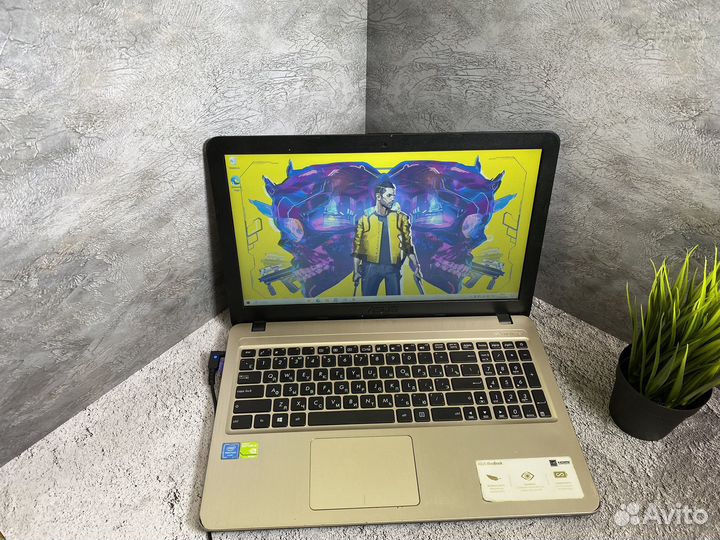 Игровой ноутбук asus 4 ядра/2 видеокарты/1000 gb