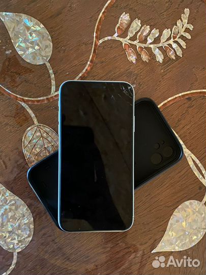 iPhone Xr, 64 ГБ