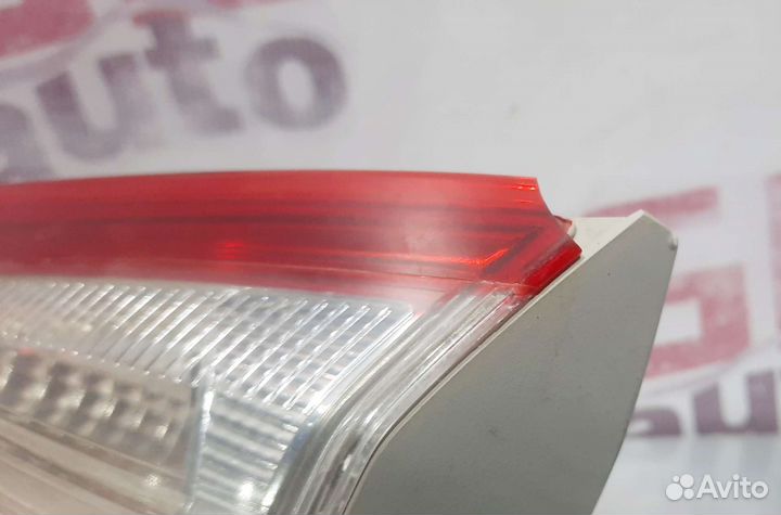 Фанарь задний внутренний левый Форд Фокус 3