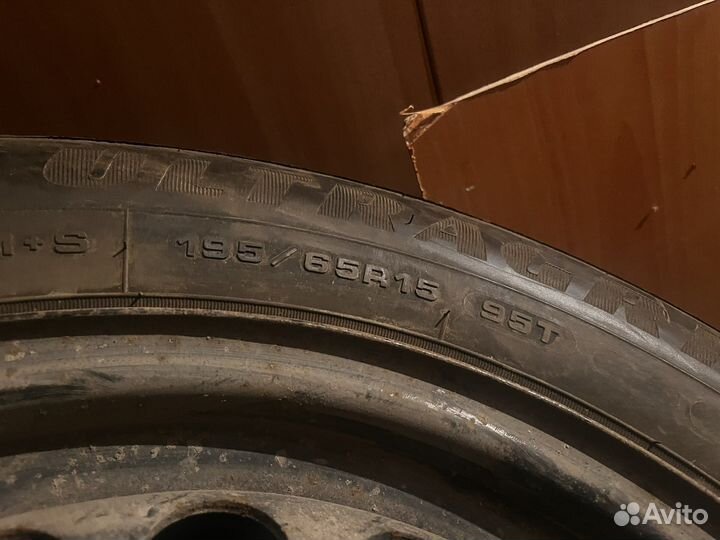 Goodyear Ultragrip Ice Arctic 195/65 R15