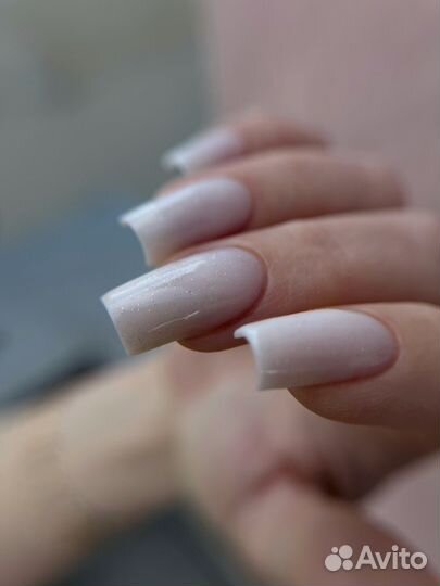 Мастер маникюра и педикюра