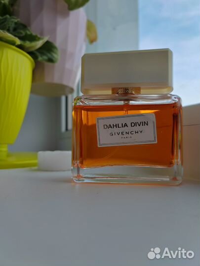 Givenchy dahlia divin