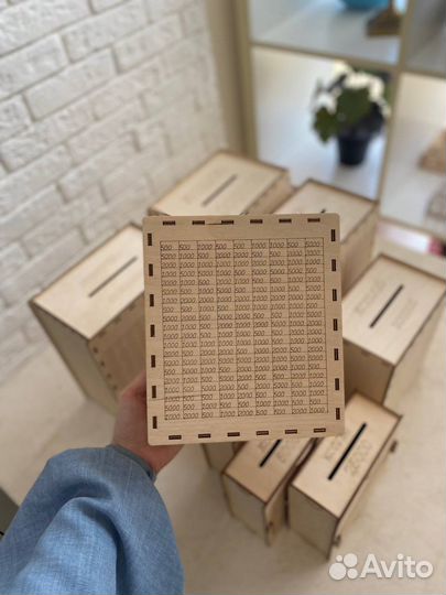 Копилка для денег деревянная