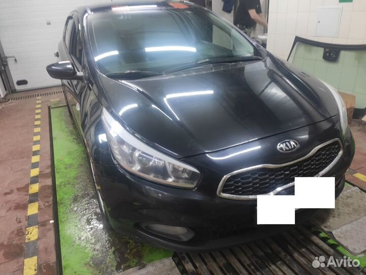 Лобовое стекло Kia Ceed 2 (JD) 5D HB