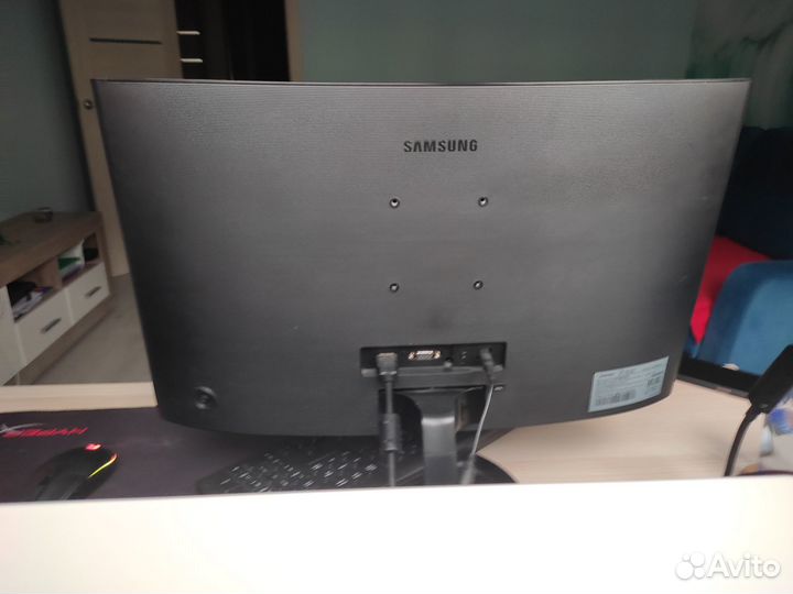Moнитoр Sаmsung С24F390fнi LC24F390fhixru