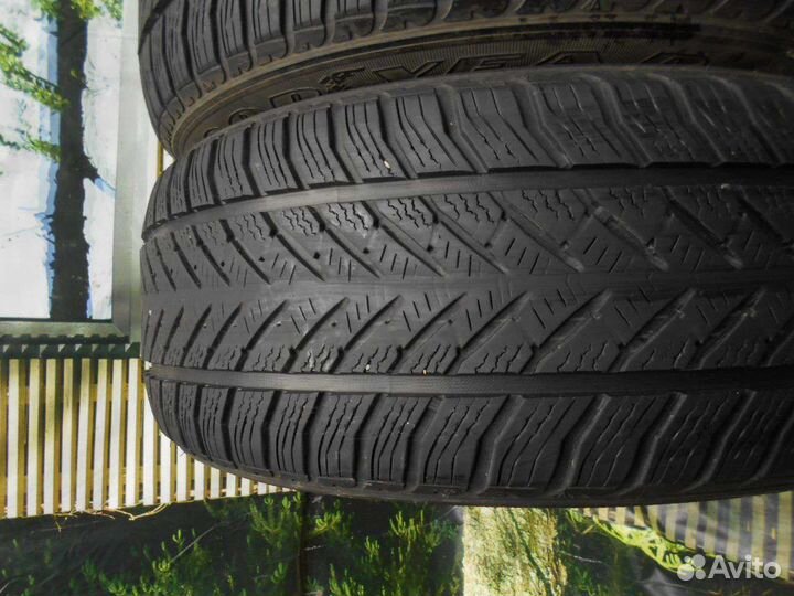 Goodyear Wrangler Ultra Grip 235/55 R17
