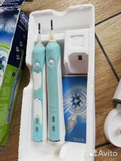 Электрическая зубная щетка oral b бу