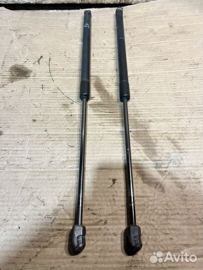 Газовый упор багажника Mazda 3 2005