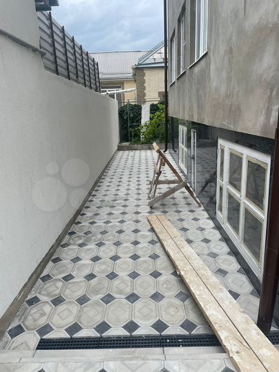 Дом 220 м² на участке 5,5 сот.