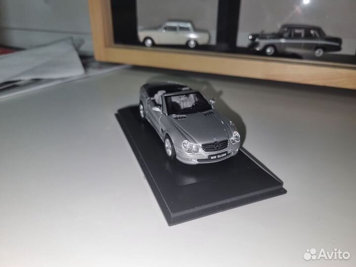 Модель автомобиля Mercedes 1:43