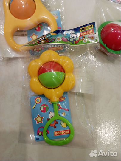Игрушки погремушки