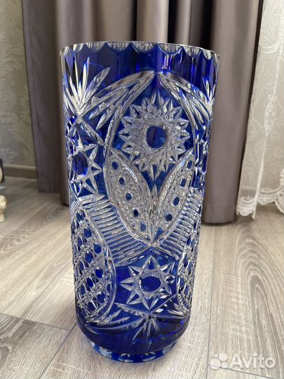 Ваза хрустальная для цветов