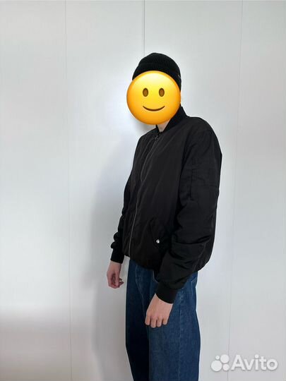 Бомбер bershka мужской