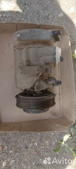 Компрессор кондиционера KIA Sorento XM