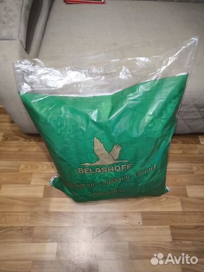 Подушка новая пух-перо 68х68