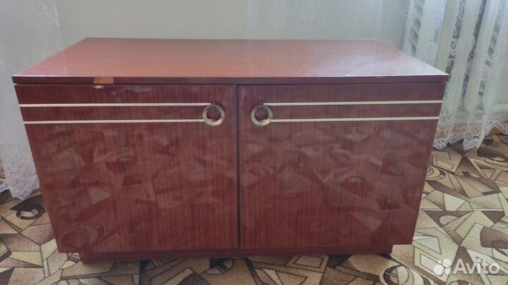 Тумба под телевизор бу