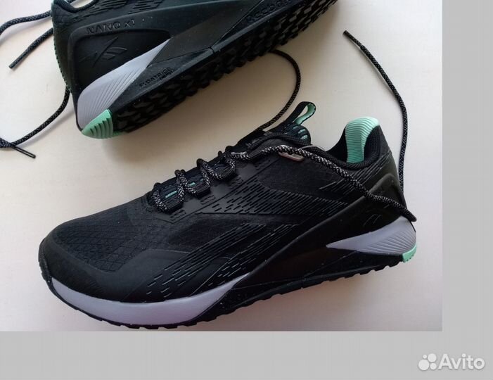 Ботинки новые reebok CL Gore-Tex оригинал разм 37