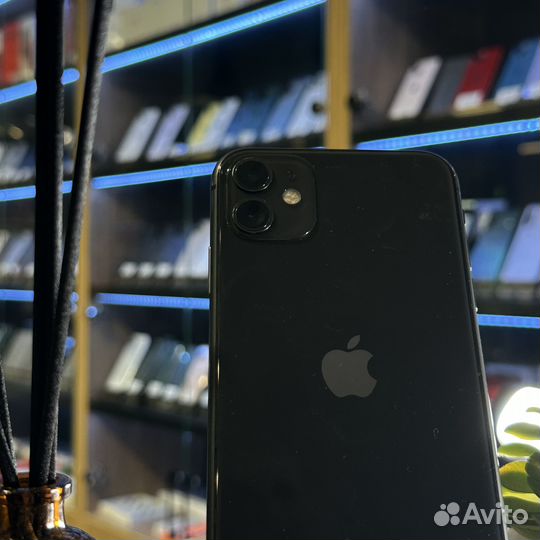 iPhone 11, 64 ГБ