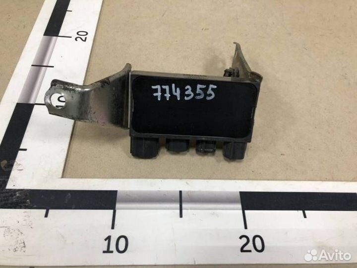 Блок электронный Toyota Hilux 2015