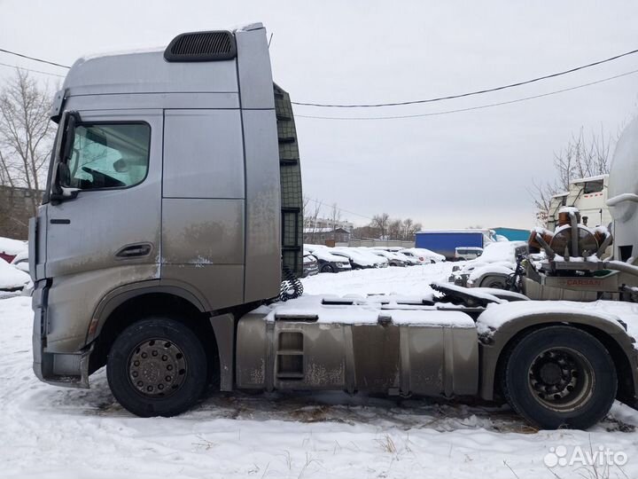 Shacman SX4188YY381, 2023