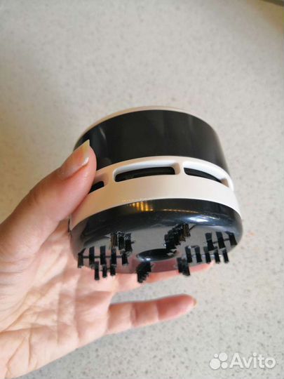 Пылесос настолный, на батарейках Tenwin