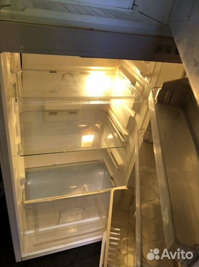 Холодильник sharp