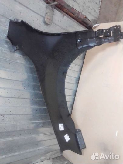 Suzuki grand vitara крыло переднее