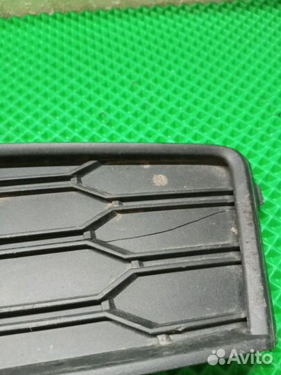 Накладка на бампер правая Skoda Rapid лифтбек 2017