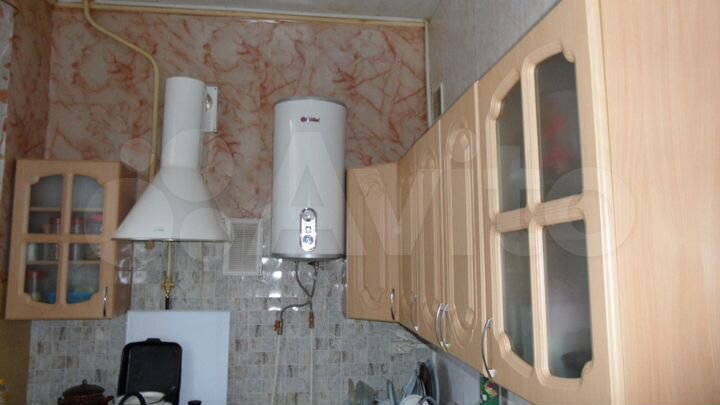 3-к. квартира, 56 м², 1/3 эт.