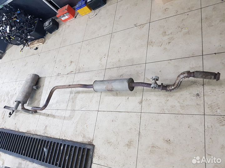 Глушитель (Peugeot 3008)