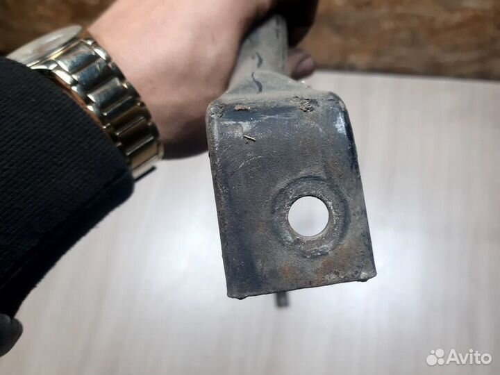 Стабилизатор передний Audi A8 D2 рестайлинг (1999—