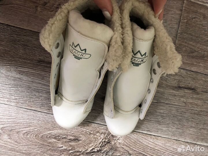 Коньки размер 33