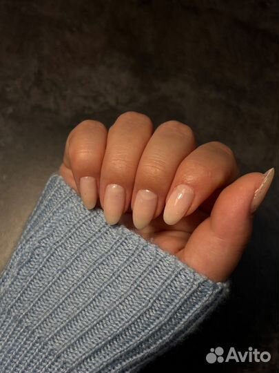 Модель/Маникюр/ покрытие гель лак