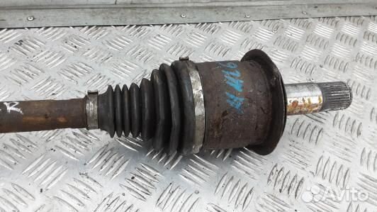 Привод задний правый jeep grand cherokee WK2 (MML0