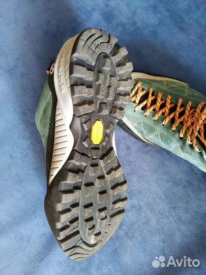 Треккинговые женские ботинки Scarpa Zen Pro