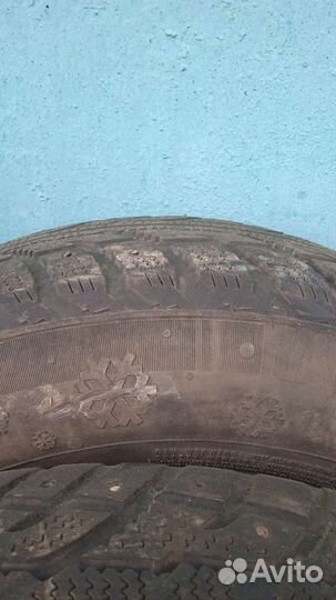 Kumho I'Zen RV Stud KC16 235/65 R17