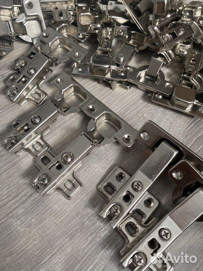 Петля мебельная накладная стандартная