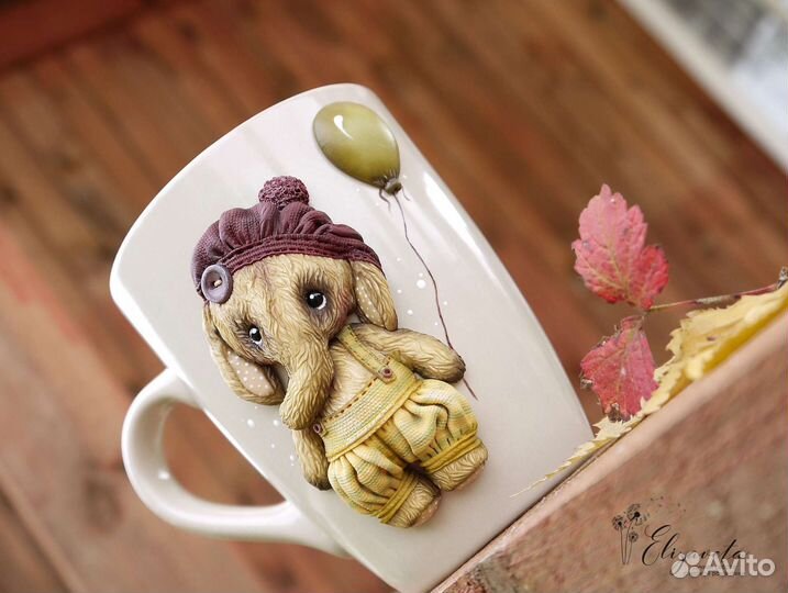 Кружка с декором из полимерной глины Слоник