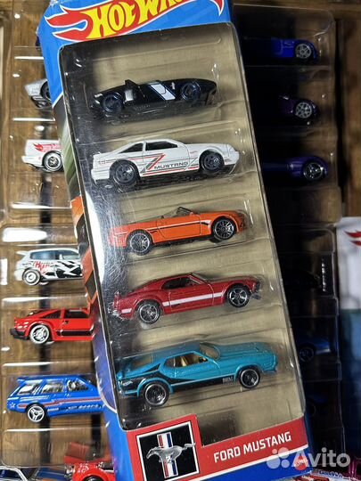 Машинки HotWheels 34 шт (премиум, тх, набор)