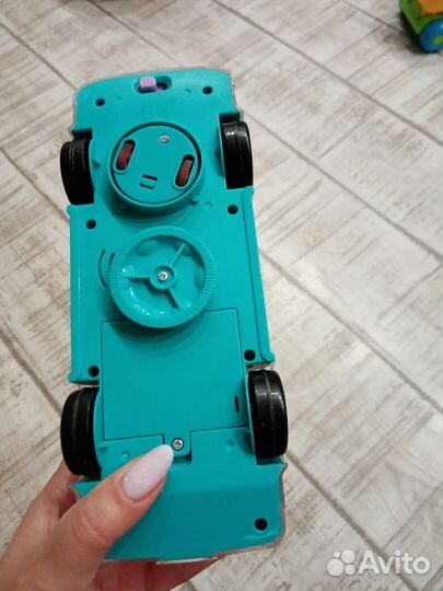 Игрушка автобус