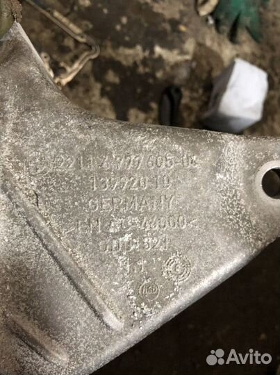 Кронштейн двигателя BMW 5 F10 N55B30 6777605